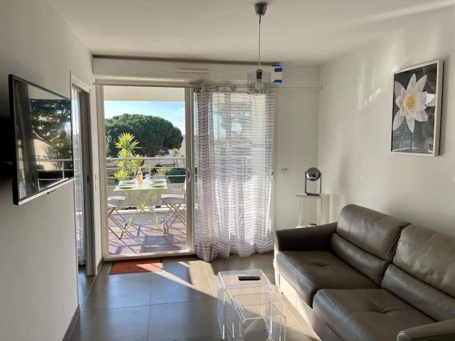 17 - Appartement Neuf, Parking Terrasse Et Jolie Vue 邦多勒 外观 照片