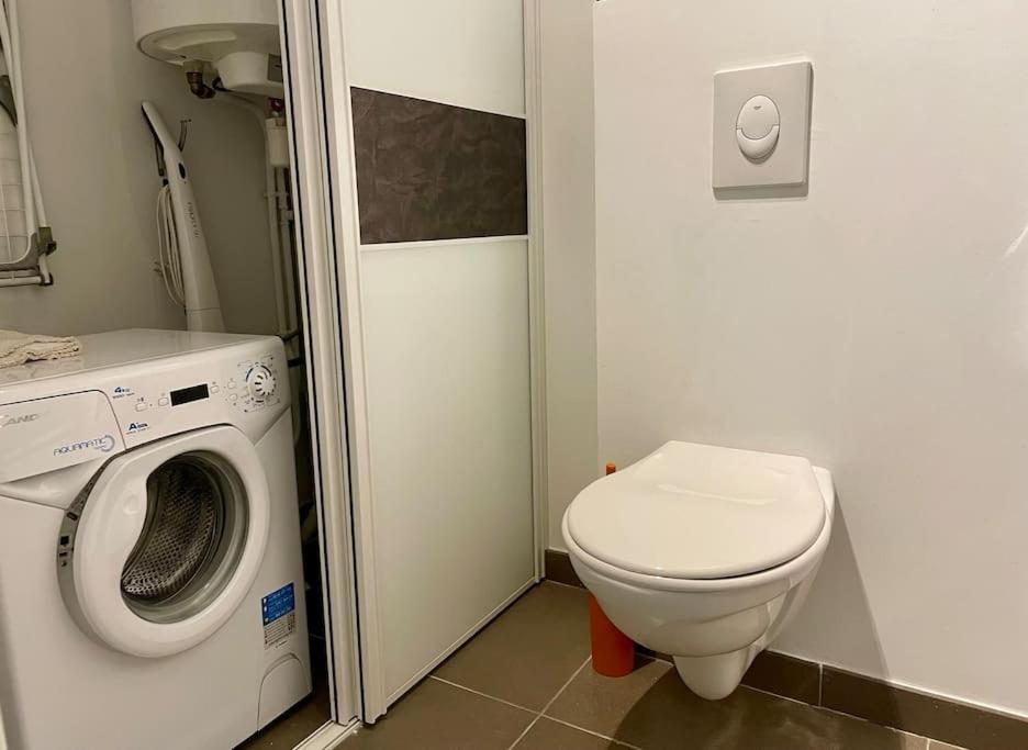 17 - Appartement Neuf, Parking Terrasse Et Jolie Vue 邦多勒 外观 照片
